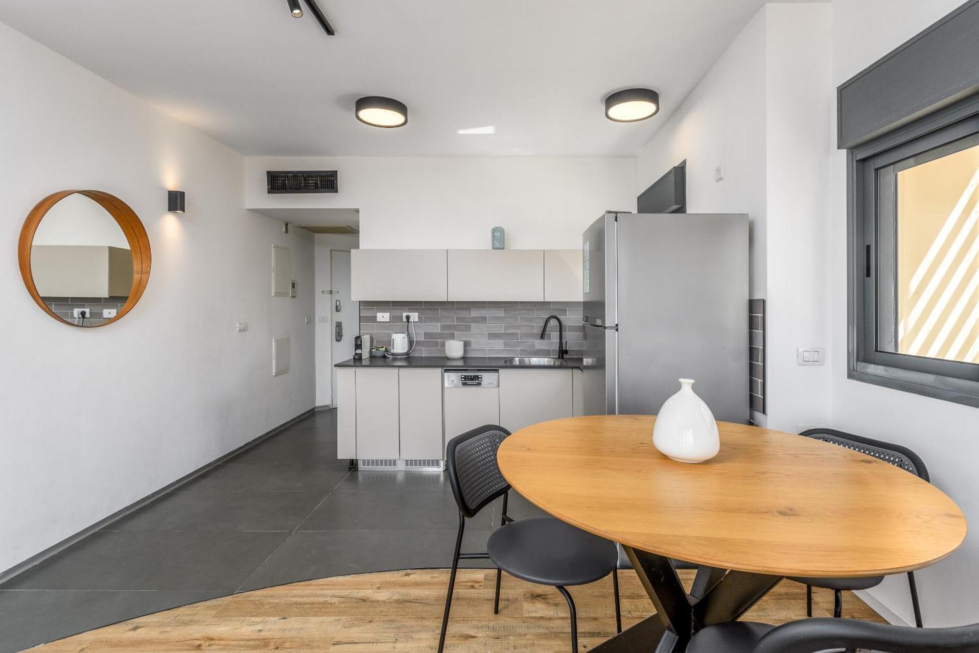 Modern&Sunny 1 BDR w balcony&parking Apartment Tel Aviv Bagian luar foto